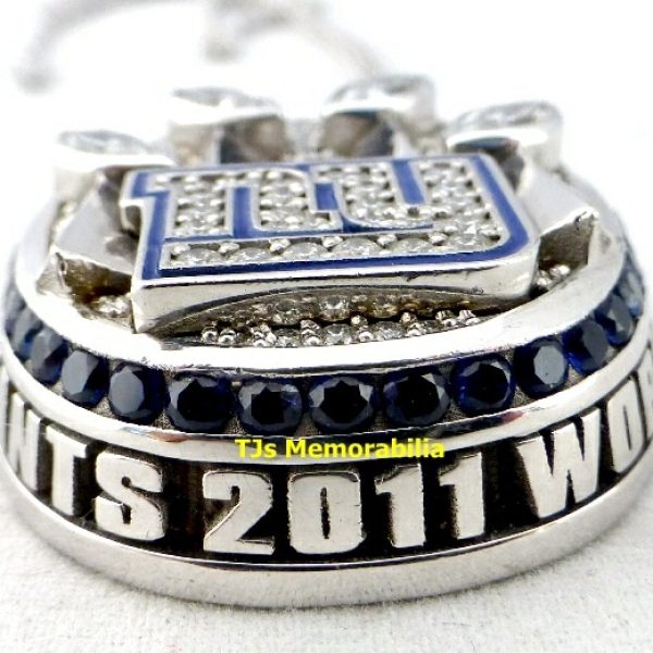 2011 NEW YORK GIANTS SUPER BOWL XLVI CHAMPIONSHIP RING TOP PENDANT