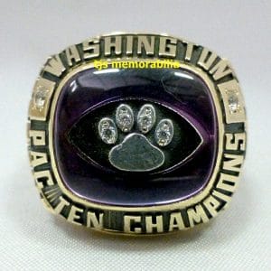 Washington Huskies Ring