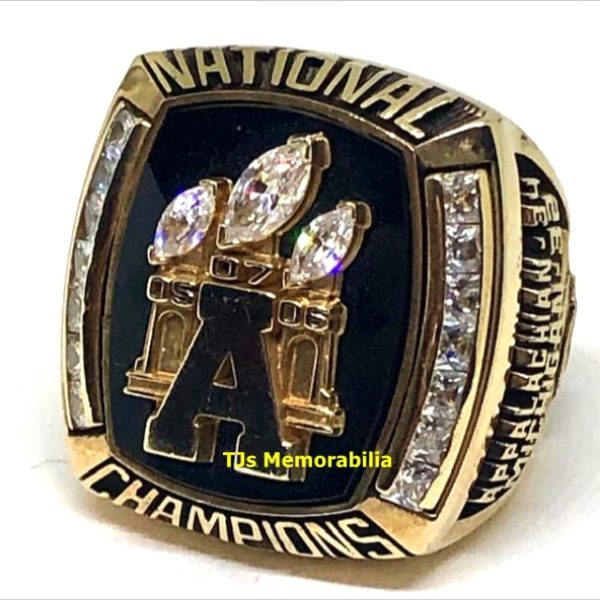 2007 APPALACHIAN STATE MOUNTAINEERS FOOTBALL NATIONAL CHAMPIONSHIP RING