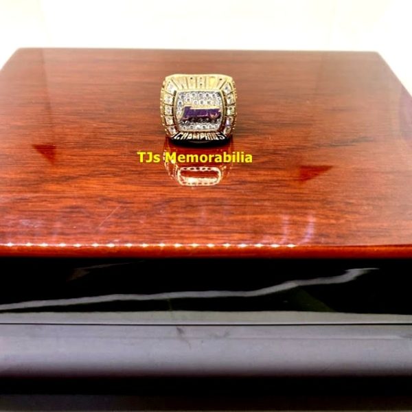 2000 LOS ANGELES LAKERS NBA CHAMPIONSHIP RING & PRESENTATION BOX PSA/DNA AUTHENTICATED