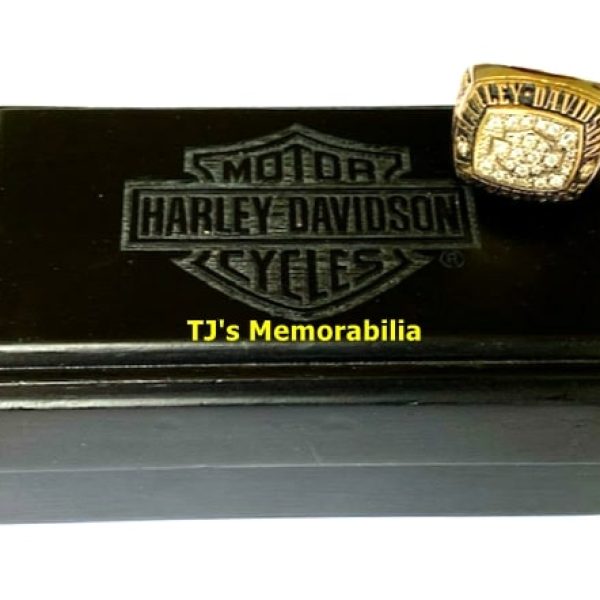 2007 HARLEY DAVIDSON CUSTOM ORDERED CHAMPIONSHIP RING & PRESENTATION BOX