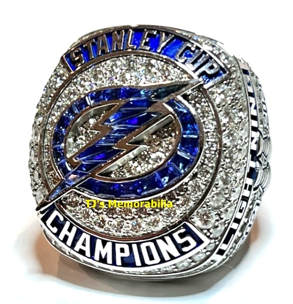 Lightning unveil Stanley Cup rings, offer a version to fans