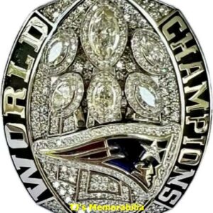 2018 NEW ENGLAND PATRIOTS SUPER BOWL LIII CHAMPIONSHIP RING & PRESENTATION BOX
