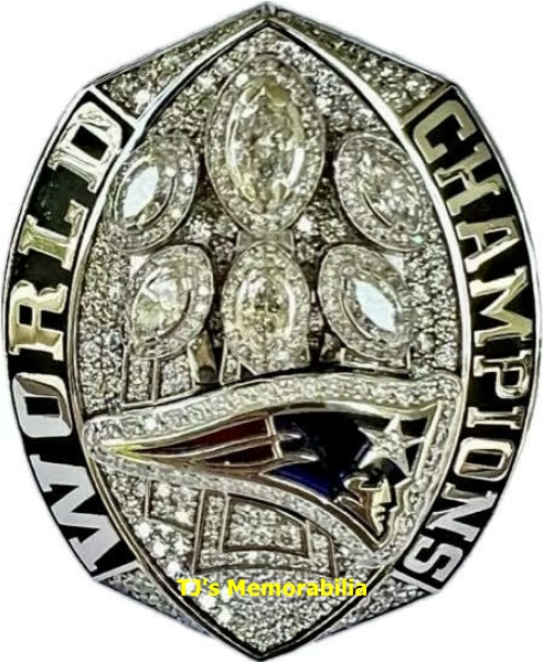 2018 NEW ENGLAND PATRIOTS SUPER BOWL LIII CHAMPIONSHIP RING & PRESENTATION BOX